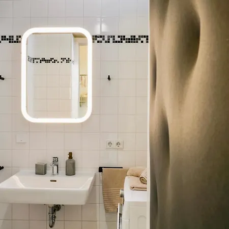 Apartment Kunstvolles Im Zentrum - Free Parking Graz