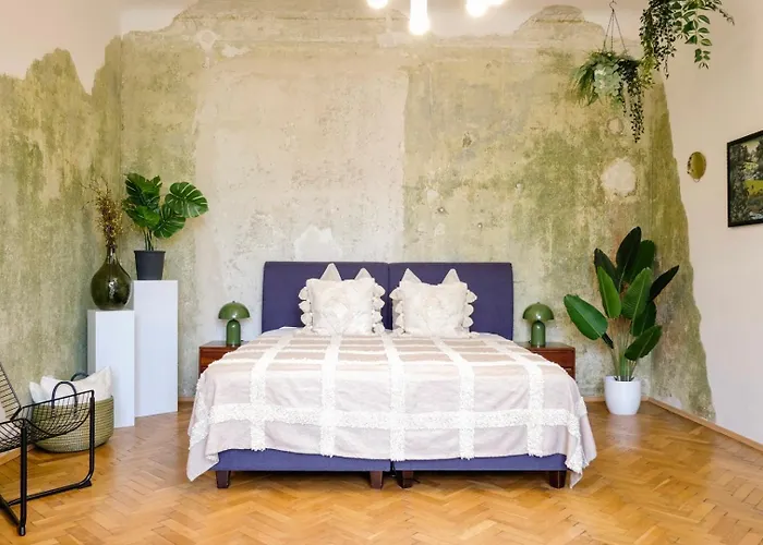 Historic Center Boutique 3 - Free Parking - Schlossberg View - By Casa Momo