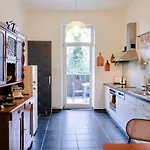 Historic Center Boutique 3 - Free Parking - Schlossberg View - By Casa Momo Graz