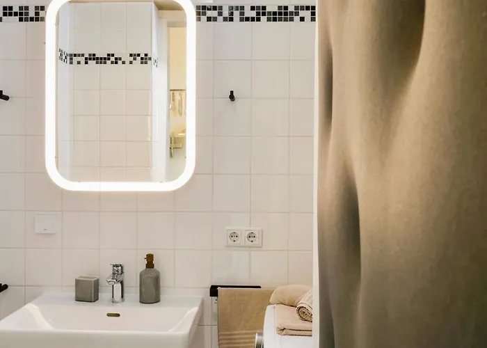 Apartament Historic Center Boutique 3 - Free Parking - Schlossberg View - By Casa Momo Graz